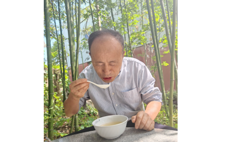 2025 健康飲食趨勢：天然食材成主流，隨州葛根粉走進老年人餐桌